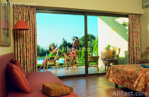 Sani Beach Club 10